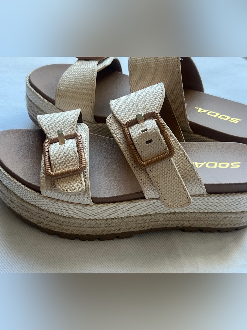 Soda Tan Beige Platform Slide Sandals with Buckle Straps size 8 1/2